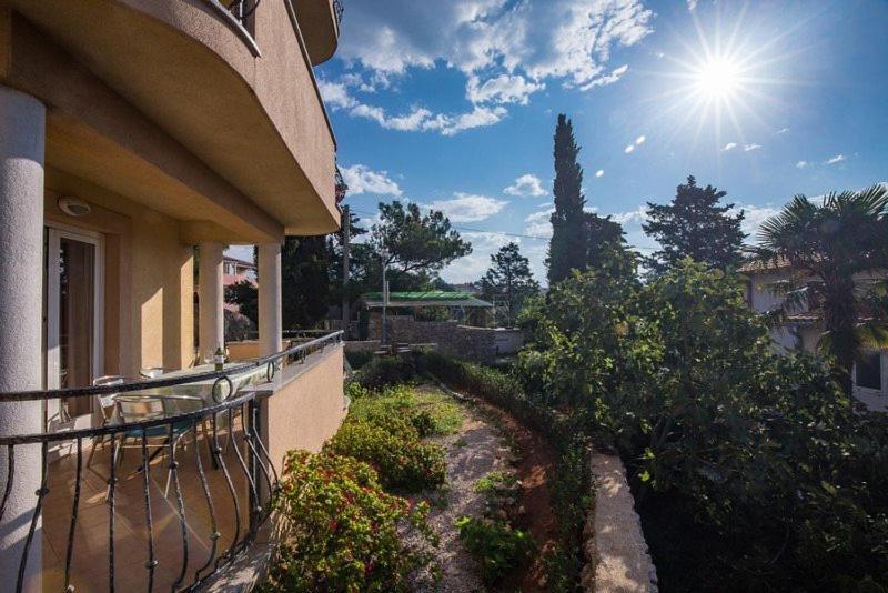 Marija F4 Apartment Крк Екстер'єр фото