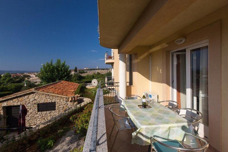 Marija F4 Apartment Крк Екстер'єр фото